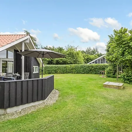 Ljubinko - 300m From The Sea By Interhome